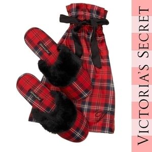 🛑 2 / $40 Sale! VICTORIA'S Secret Red Plaid Slipper Set NWT